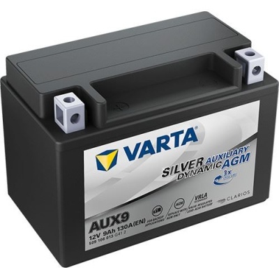 Bateria VARTA Silver Dynamic AGM AUX9 preta com rótulo prateado e terminais metálicos