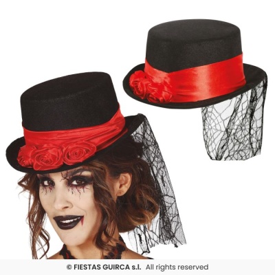 Chapéu preto decorado com fita e rosas vermelhas e véu de teia de aranha negro