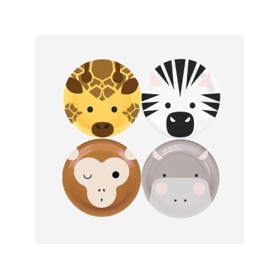 Pratos descartáveis com desenhos de animais: girafa, zebra, macaco e hipopótamo.