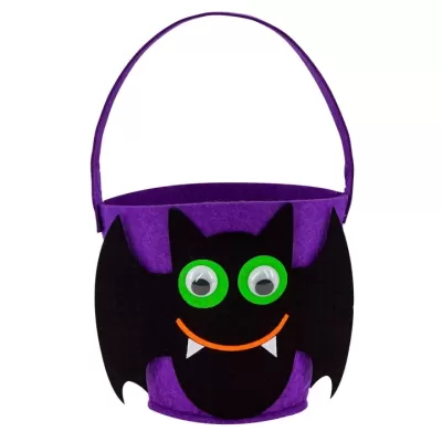 Cesto de feltro roxo com morcego preto decorativo e olhos verdes