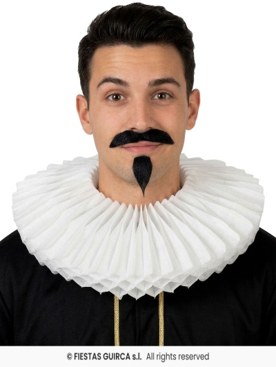 Colarinho renascença branco dobrado com tecido translúcido em homem com bigode e cavanhaque falsos