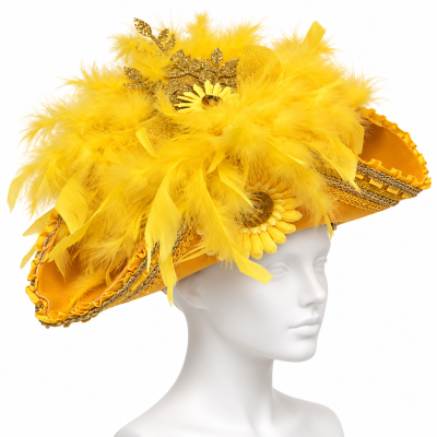 Chapéu amarelo com penas e flores decorativas