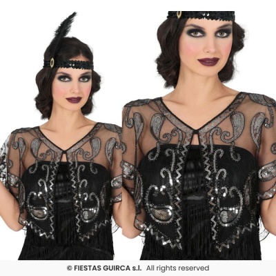 Tocara preta com penas e xale transparente preto com lantejoulas prateadas