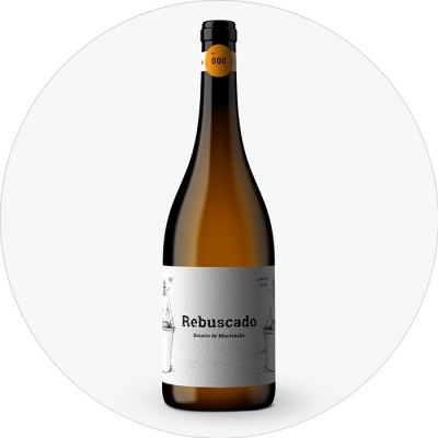 Garrafa de vinho branco Rebuscado com rótulo branco e selo laranja