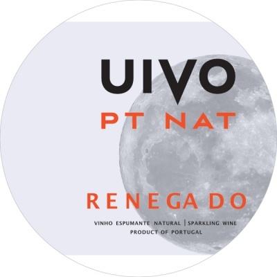 Etiqueta de vinho espumante natural UIVO PT NAT Renegado com imagem da lua