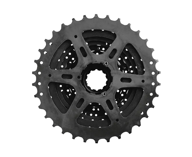 Cassete de bicicleta em metal preto com dentes