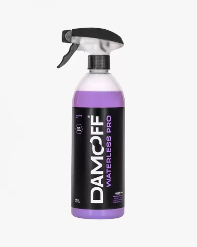 Frasco de spray com líquido roxo e rótulo preto DAMOFF WATERLESS PRO