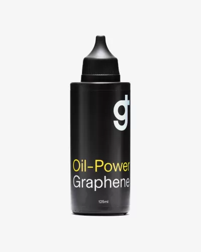 Frasco preto com tampa preta e texto Oil-Power Graphene 125ml