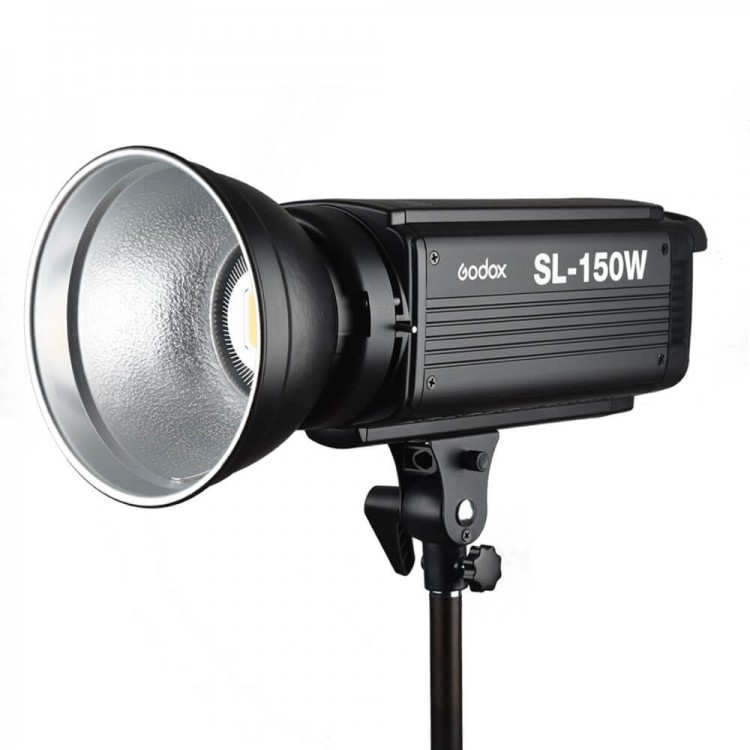 Iluminador Led GODOX SL-150W Luz de estúdio fotográfico Godox SL-150W em tripé