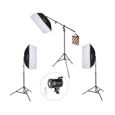 Conjunto de iluminação de estúdio com três softboxes em tripés, suporte com contrapeso e luz de estúdio com controlo remoto