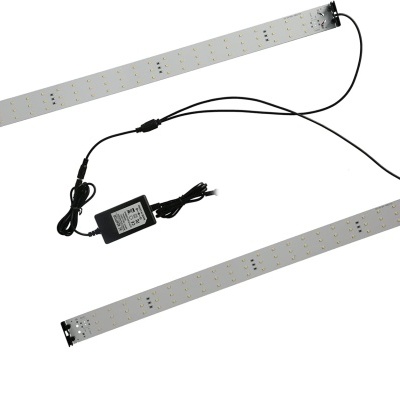 Conjunto de duas barras de luz LED com cabos e transformador