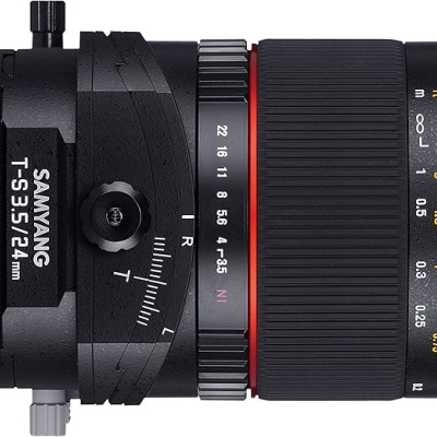 Objetiva fotográfica Samyang T-S 35/24 mm preta com marcações e anel de foco