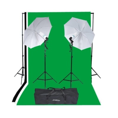 Kit de iluminação fotográfica com luzes softbox e fundo verde