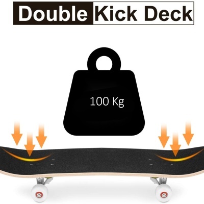 Skateboard com dupla curvatura em deck