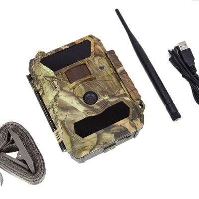 câmera de vigilância camuflada com acessórios