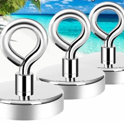 Conjunto de três ímanes redondos prateados com argolas grandes