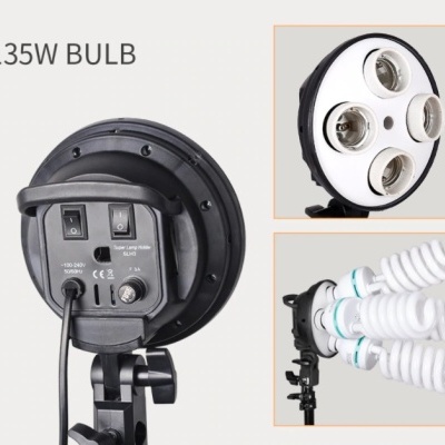 Luz de estúdio fotográfico preta com quatro soquetes e três lâmpadas espiraladas brancas