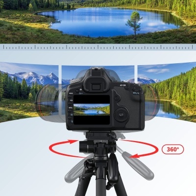 Tripé com câmara fotográfica digital e indicação de movimento panorâmico 360°
