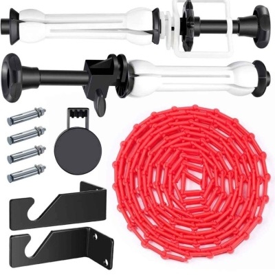 Conjunto de acessórios plásticos e metálicos para instalação com corda vermelha.