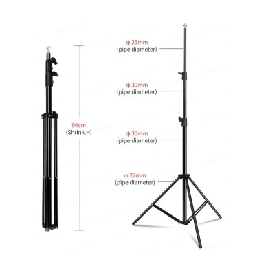 Tripé metálico preto com medidas dos tubos visíveis