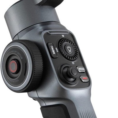 Empunhadura preta de estabilizador de câmera com botões e joystick
