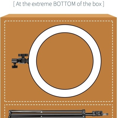 Diagrama de suporte de luz com tripé e anel, texto indicando posição na embalagem