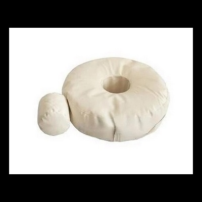 Conjunto de almofadas redondas bege, uma com buraco e outra cilíndrica