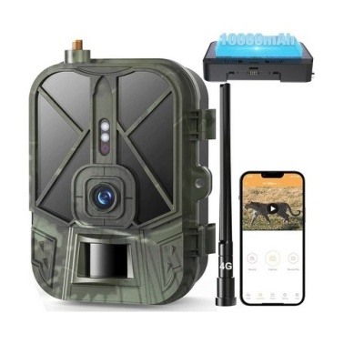 Câmara de vigilância verde camuflada com bateria, antena e smartphone