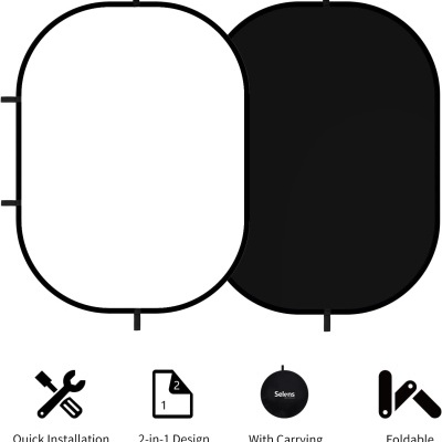 Painéis dobráveis branco e preto com abas laterais e ícones de características