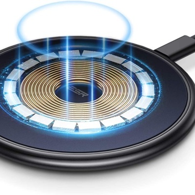 Base de carregamento wireless preta redonda com luzes azuis