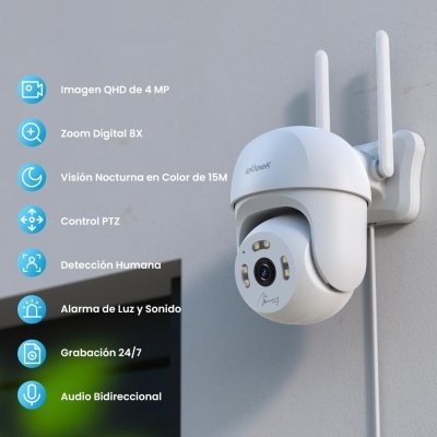 Câmara de segurança branca com antenas montada numa parede cinzenta