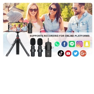 Microfones de lapela e tripé com smartphone a gravar grupo de pessoas, texto e ícones de redes sociais