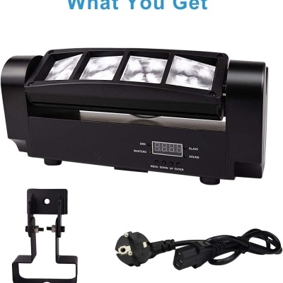 Projetor de luz preto com visor digital, suporte metálico e cabo de alimentação.