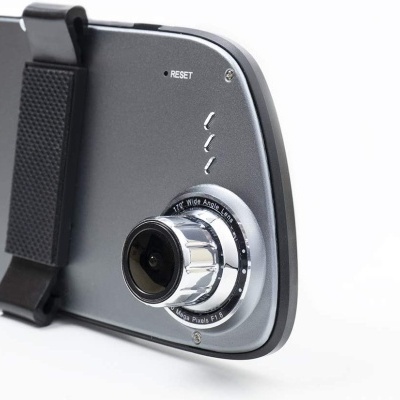 Espelho retrovisor com câmara integrada e lente prateada