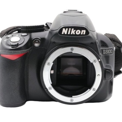Câmara digital Nikon D3100 corpo preto sem lente