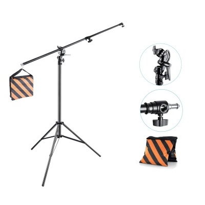 Tripé ajustável preto com contrapeso laranja e preto em padrão diagonal