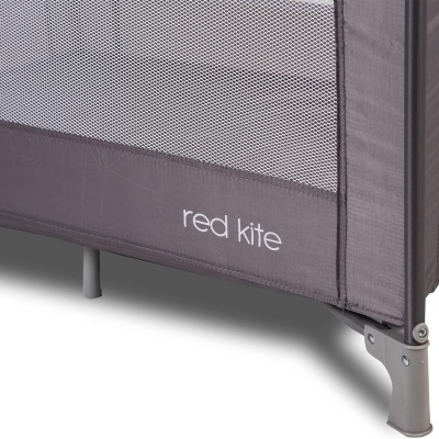Berço de viagem cinza 'red kite' com estrutura metálica