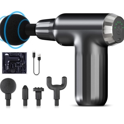 Aparelho massajador portátil preto com várias cabeças e cabo USB