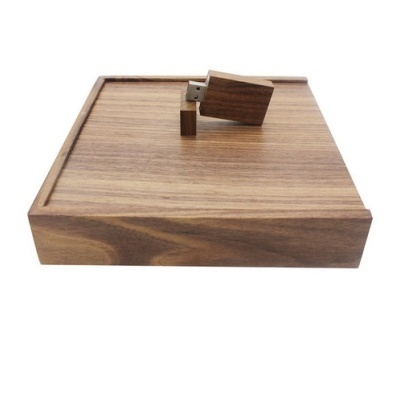 Pen drive USB de madeira com estojo de madeira quadrado