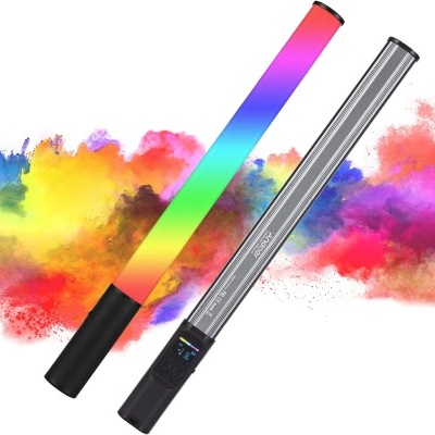 Bengalas luminosas LED coloridas com cabo preto e painel digital