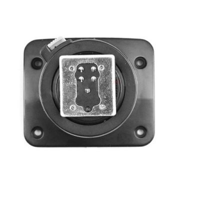 Base de flash fotográfico preta com conectores metálicos