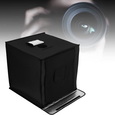 Caixa de luz fotográfica preta em forma de cubo para iluminação em fotografia