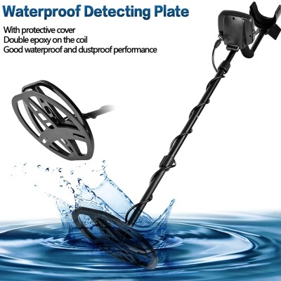 Detector de metais preto com placa de deteção impermeável e texto promocional