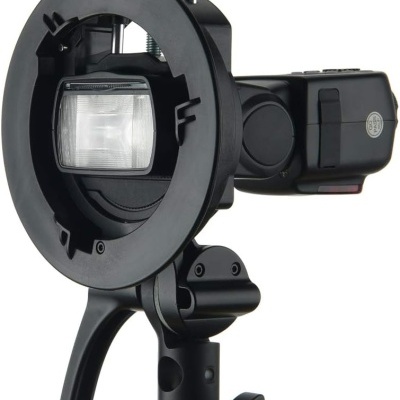 Flash de estúdio fotográfico preto com lente quadrada e suporte ajustável