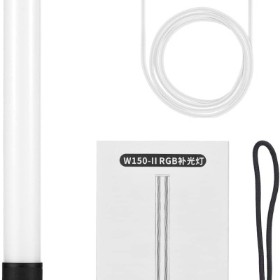 Luz portátil em barra branca com cabo USB, correia preta e manual com texto W150-II RGB