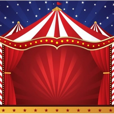 Tenda de circo vermelha e branca com cortinas abertas em fundo estrelado azul