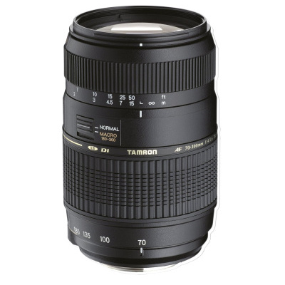 Objetiva fotográfica preta Tamron com lentes e marcas distintas