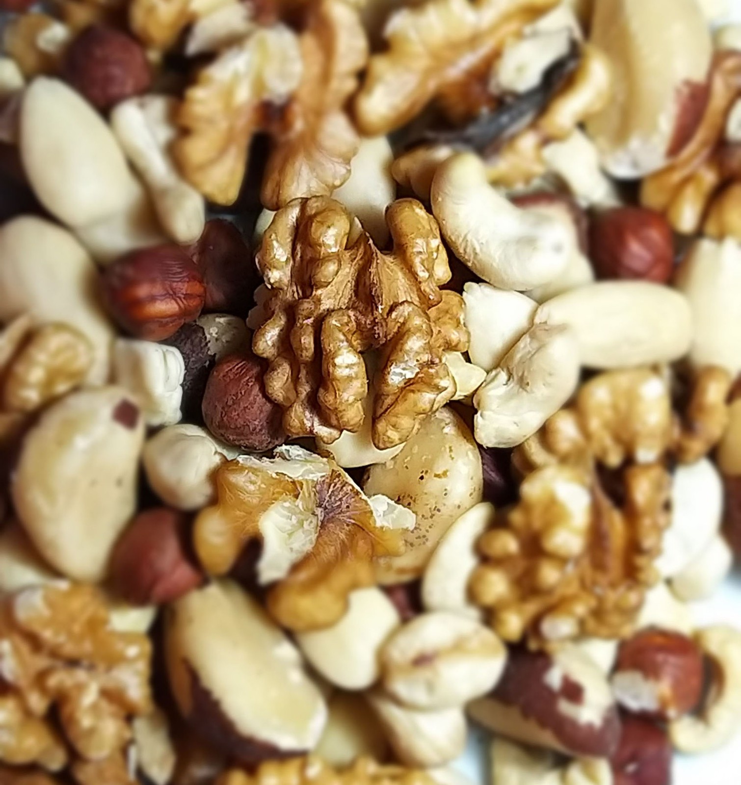 Mix Paleo - 500g Mistura de frutos secos variados num fundo branco