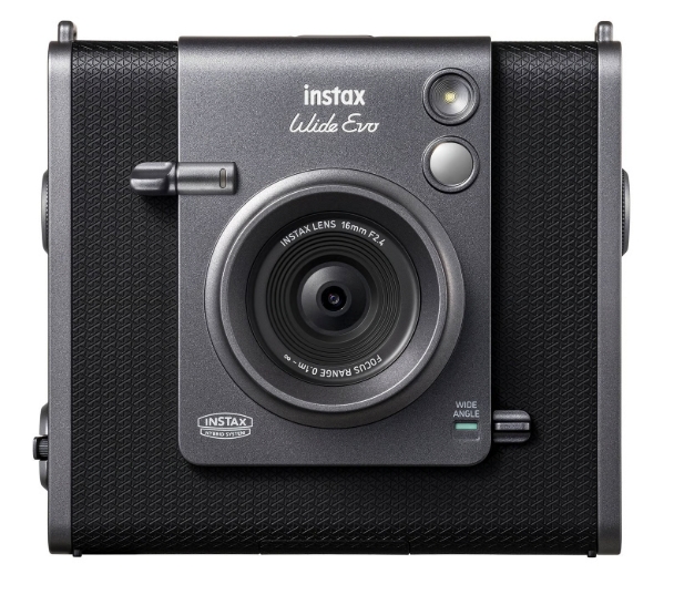 Fujifilm instax Wide Evo Black Câmara instantânea a preto e cinzento com lente grande angular e texto visível