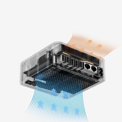 Dispositivo eletrónico transparente com portas USB e RJ45 e fluxo de ar de ventilação ilustrado em azul e laranja